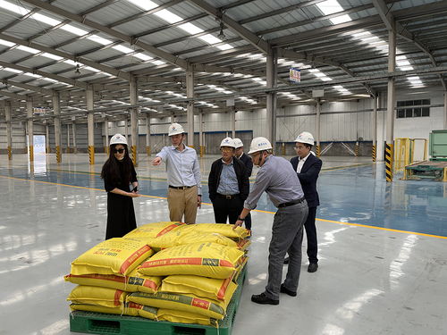 強(qiáng)化產(chǎn)業(yè)鏈協(xié)同合作，國聯(lián)股份攜肥多多走進(jìn)荊楚大地，共拓磷化工產(chǎn)品銷售新篇章